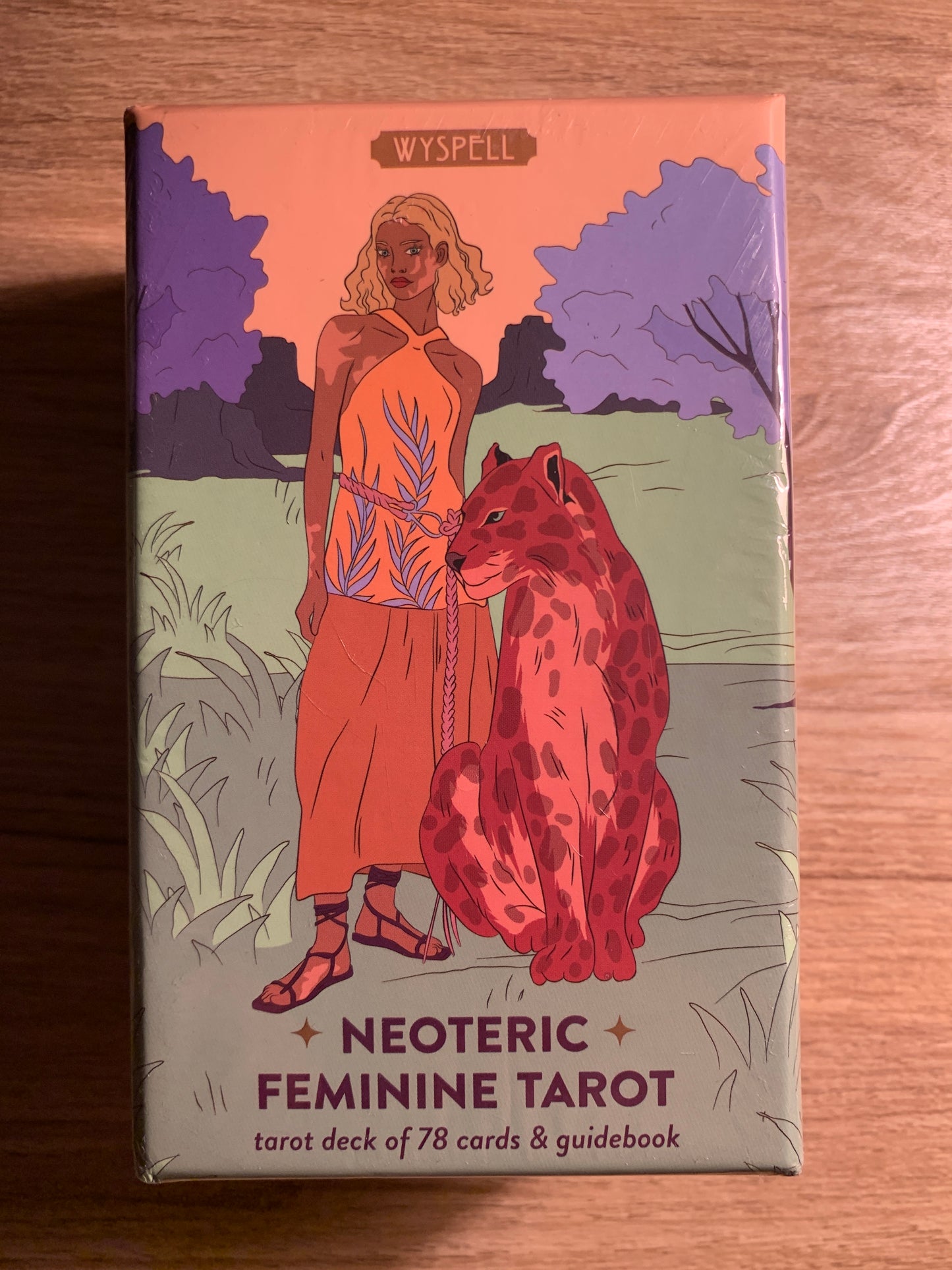 Neoteric Feminine Tarot